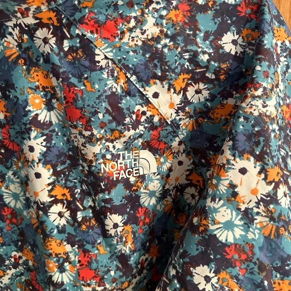 RESERVED for return - North Face Women’s Floral Hooded Rain Jacket XL - Picture 8 of 8